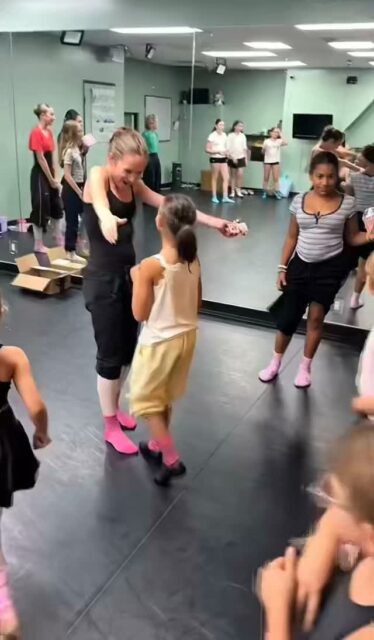 When your Littles get to meet their big sisters by finding the matching pair of socks!
.
#Dance #DanceTeam #DanceFamily #MatchingSocks